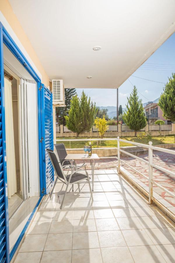 Alexandros Luxury Apartments Nydri エクステリア 写真